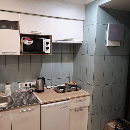 Freedom Apartment On Bazarna Str Lviv Extérieur photo